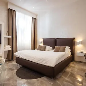 Dolcevitasuite Guest house